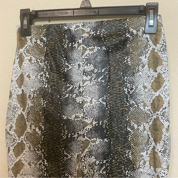 Pretty Little Thing Snake Print Pants Skinny Faux Leather Vegan Pull On Size 4 - Picture 9 of 12